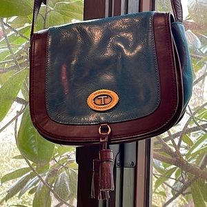 Tignanello emerald leather crossbody saddle bad.